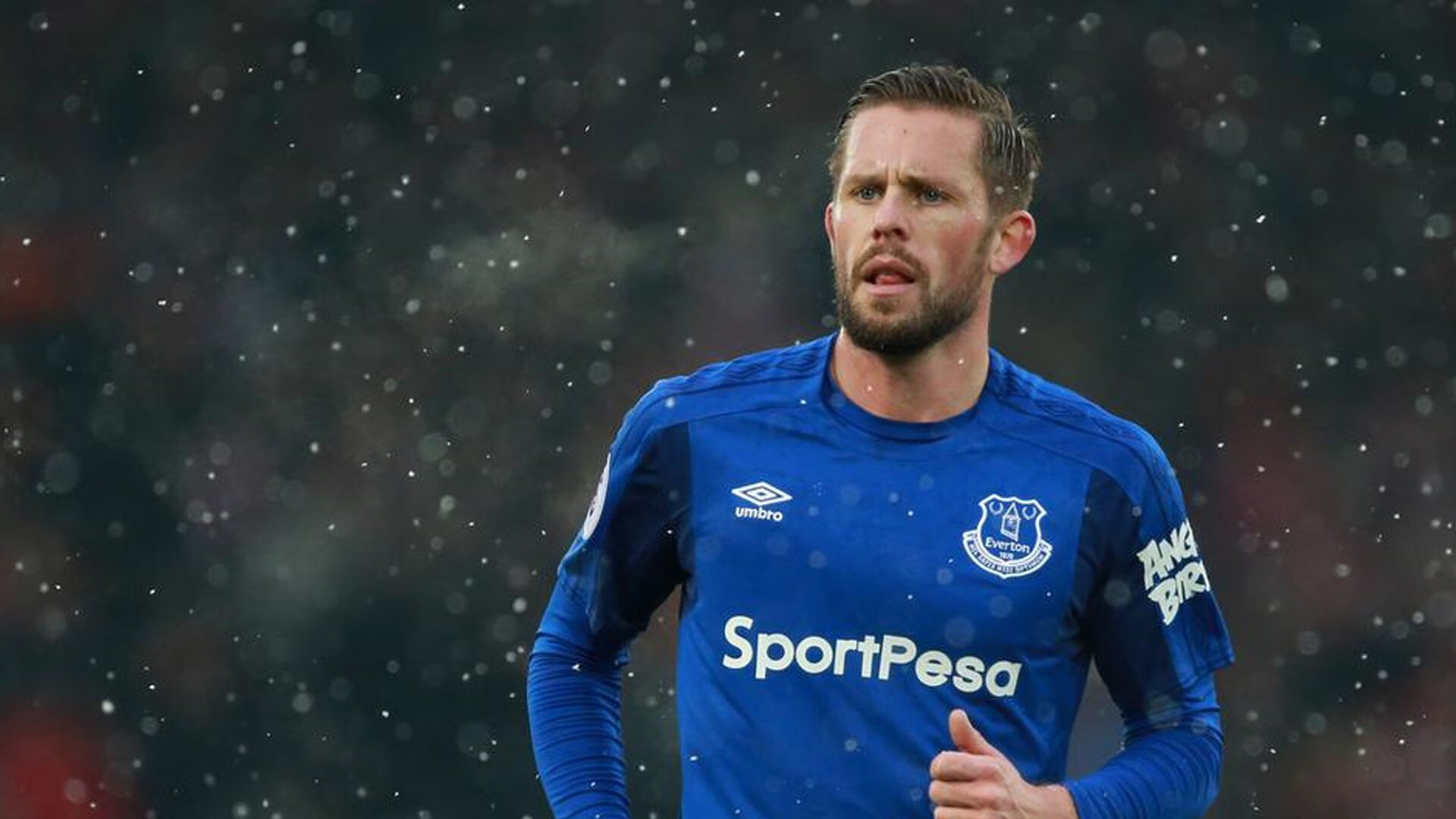 开云平台-凯恩·瑞安：新西兰橄榄球的未来希望，提升全黑队整体实力，新西兰橄榄球俱乐部